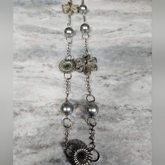 Silver Statement Necklace. Slip it over your head and done. - Picture 5 of 6